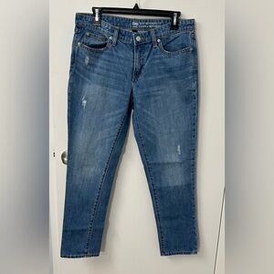 GAP Women's Sexy Boyfriend Fit Straight Leg Blue Jeans 4/27